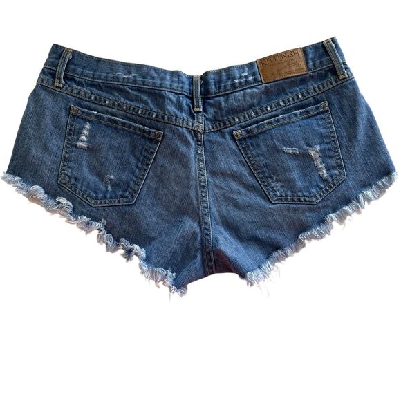 Kittenish Denim Booty Daisy Duke Shorts Sz 29 - Picture 2 of 7